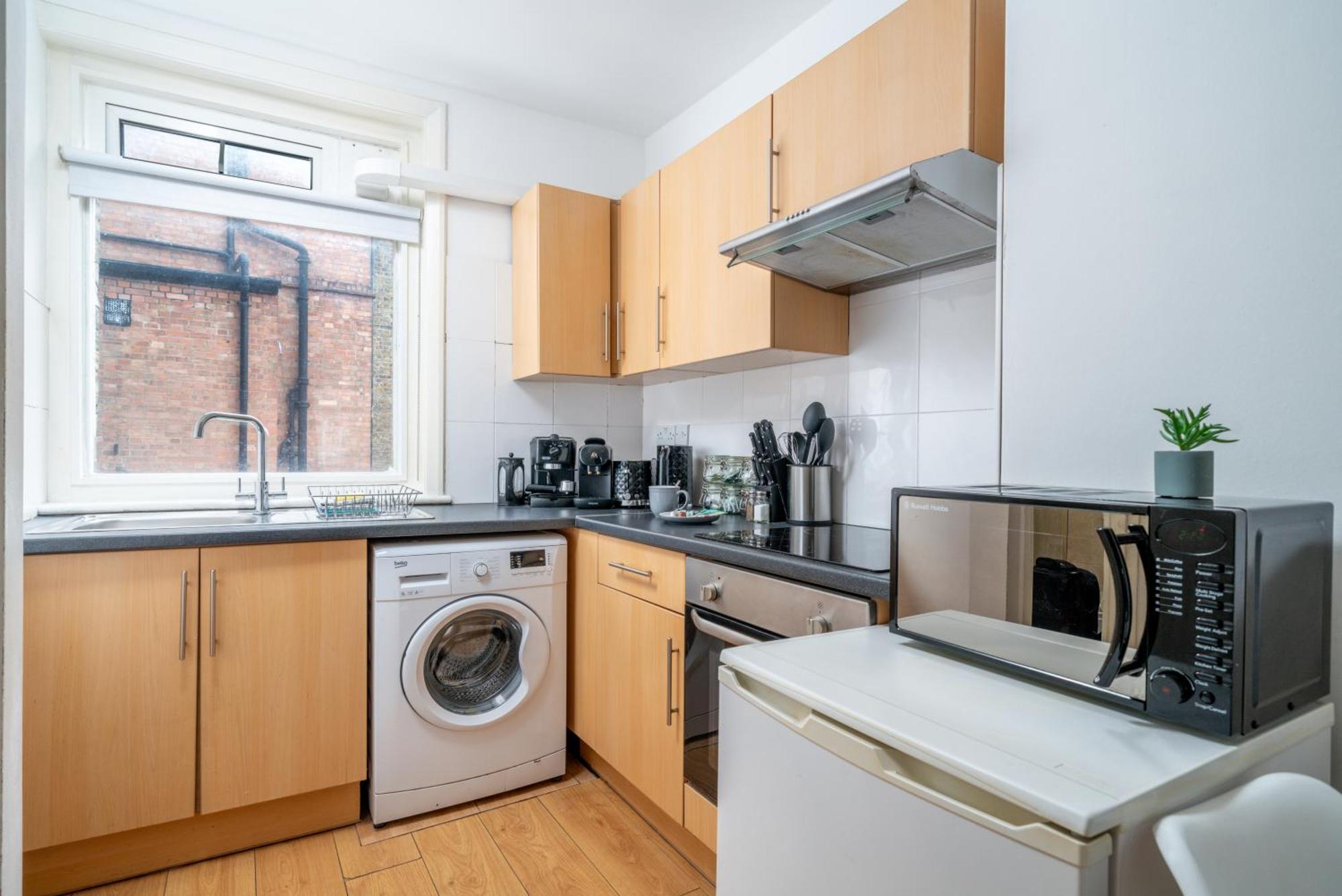 Carnaby & Oxford Street - Central Soho - One Bedroom - Double Bed & Sofabed Лондон Экстерьер фото