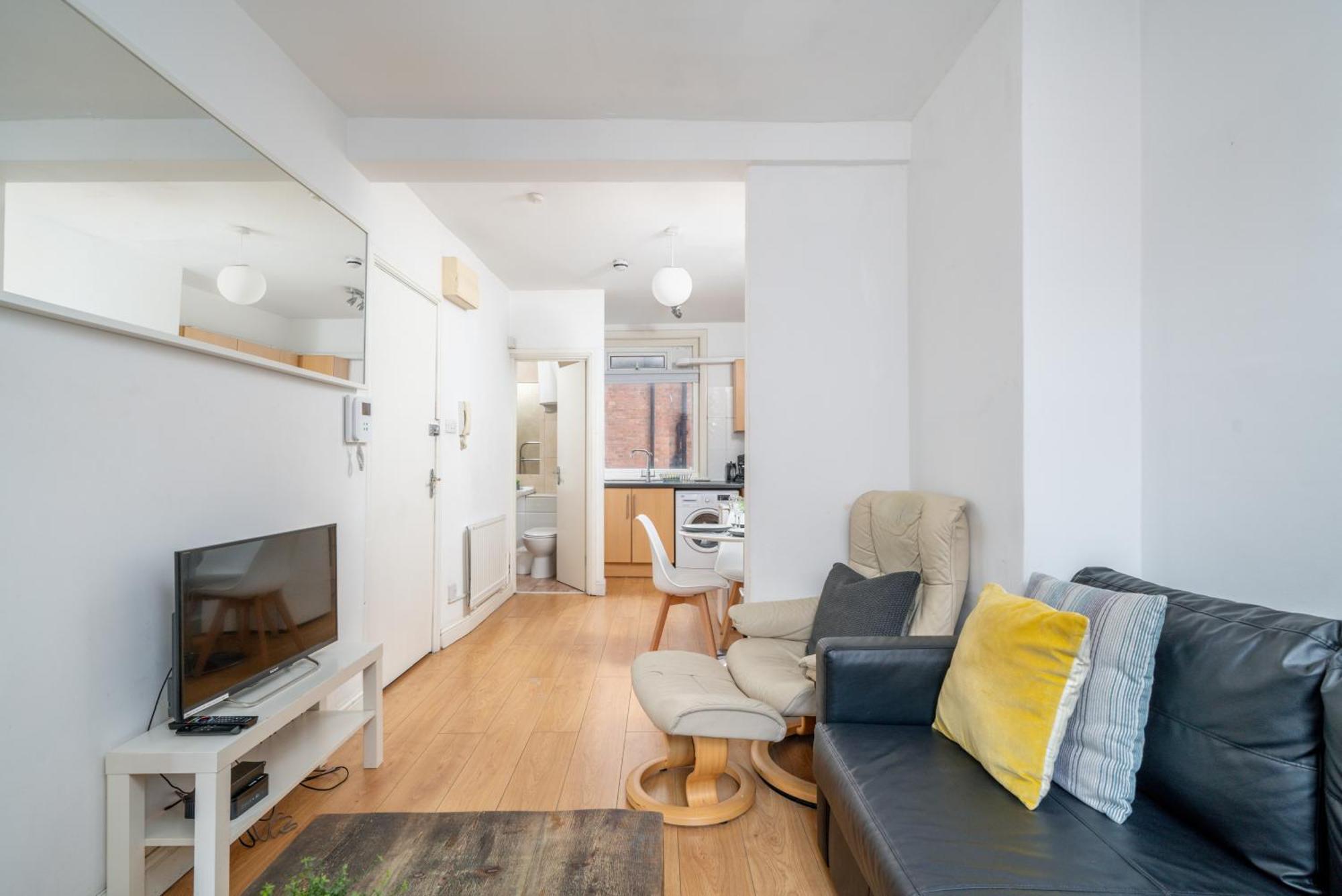 Carnaby & Oxford Street - Central Soho - One Bedroom - Double Bed & Sofabed Лондон Экстерьер фото