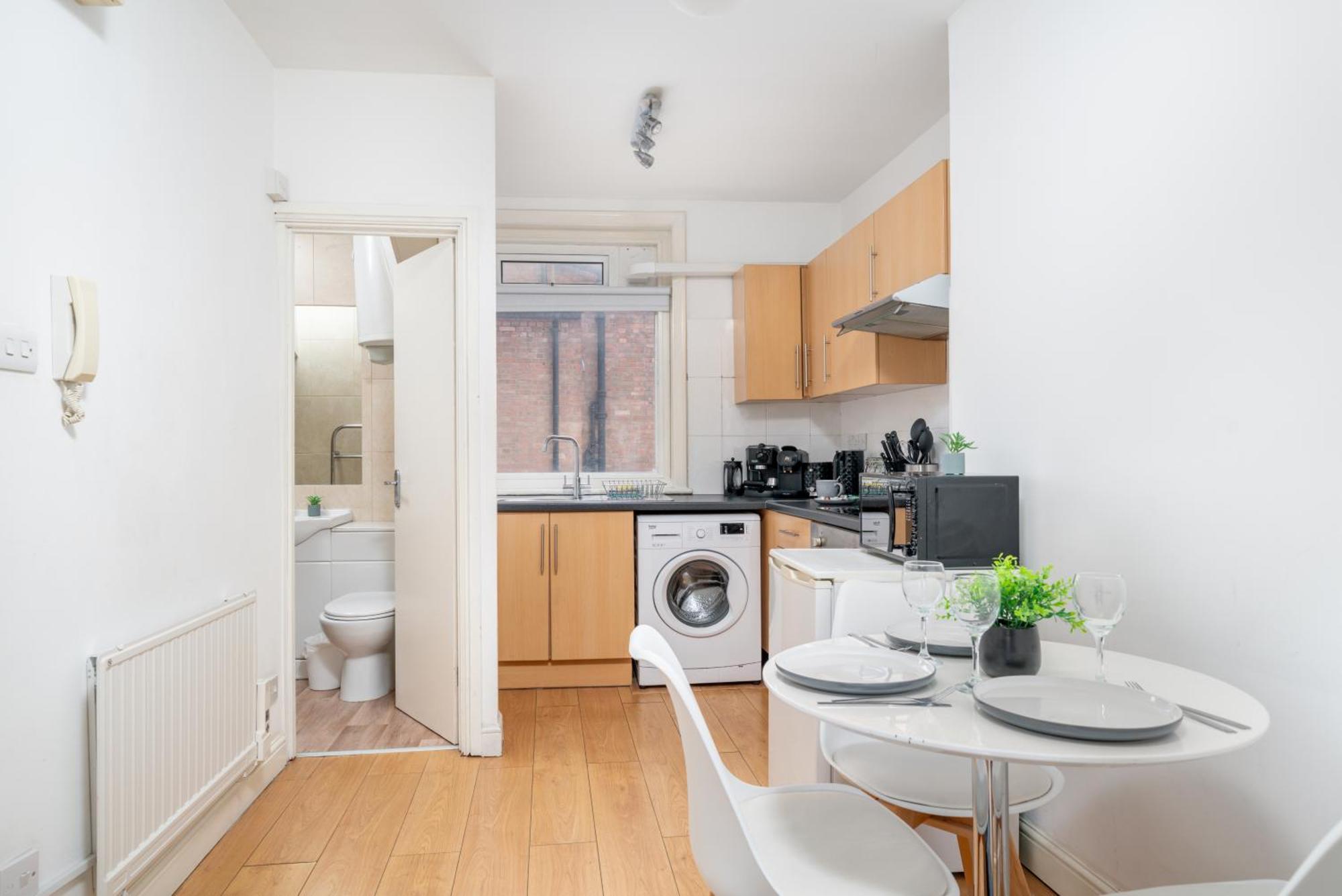 Carnaby & Oxford Street - Central Soho - One Bedroom - Double Bed & Sofabed Лондон Экстерьер фото